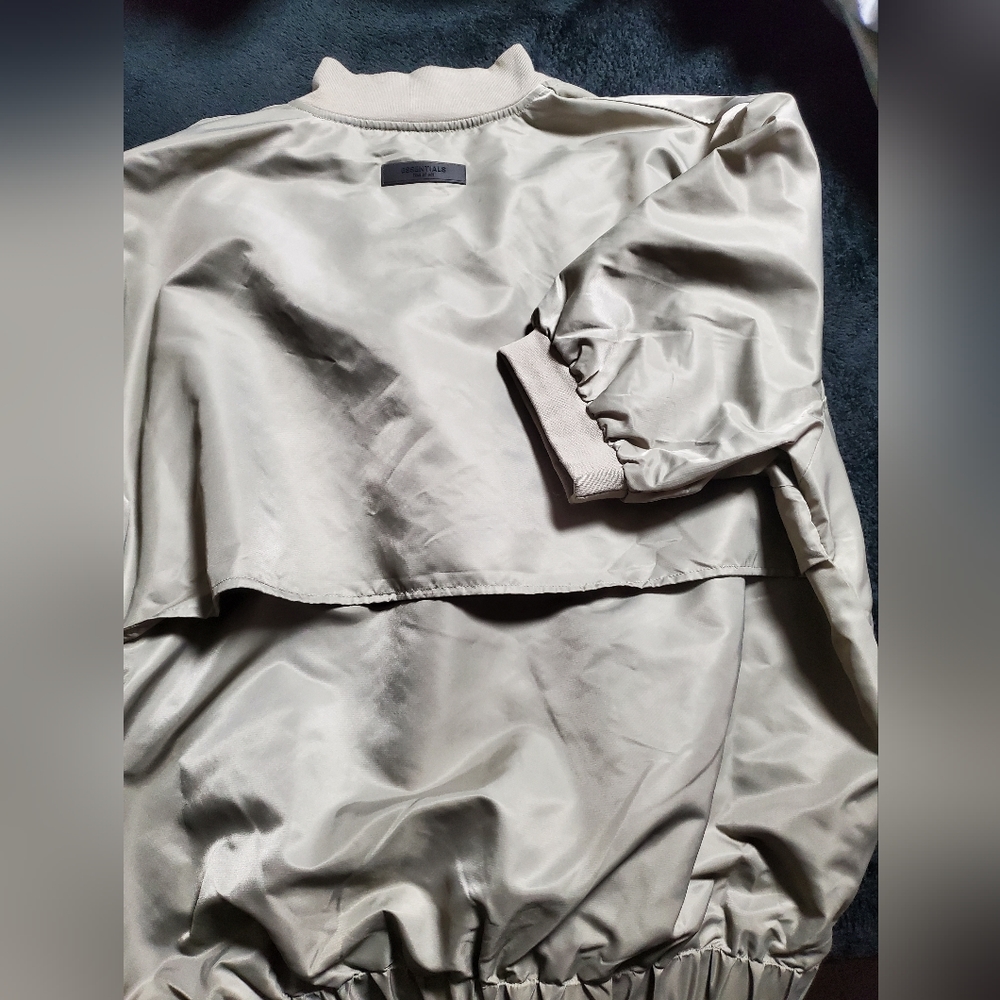 FEAR OF GOD ESSENTIALS